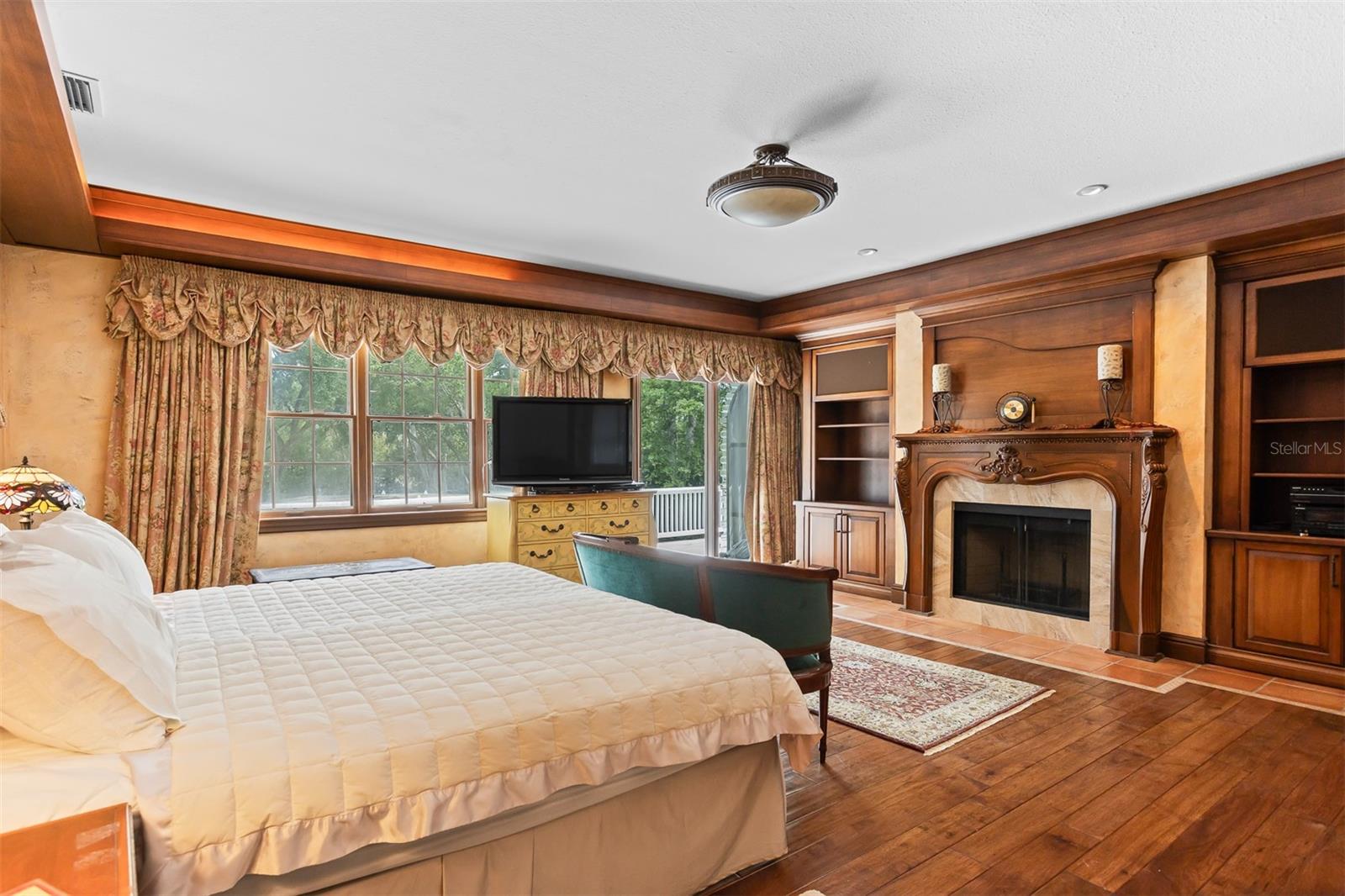 2124 LAURENCE DR, CLEARWATER, FL, 33764
