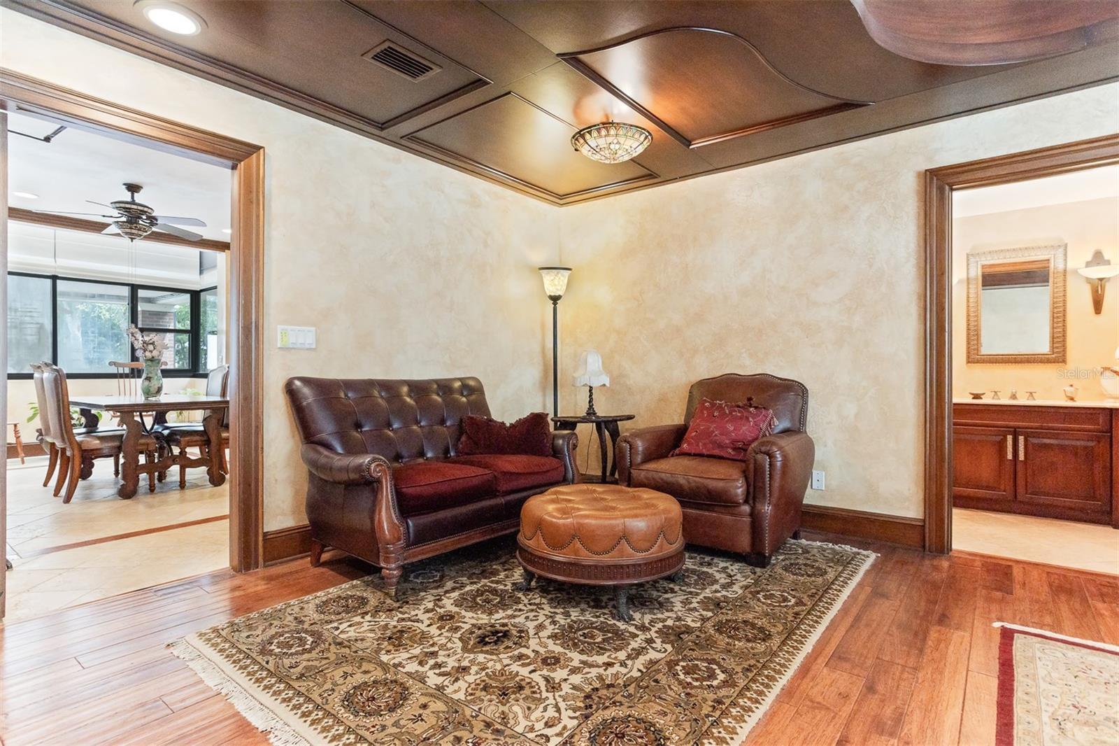 2124 LAURENCE DR, CLEARWATER, FL, 33764