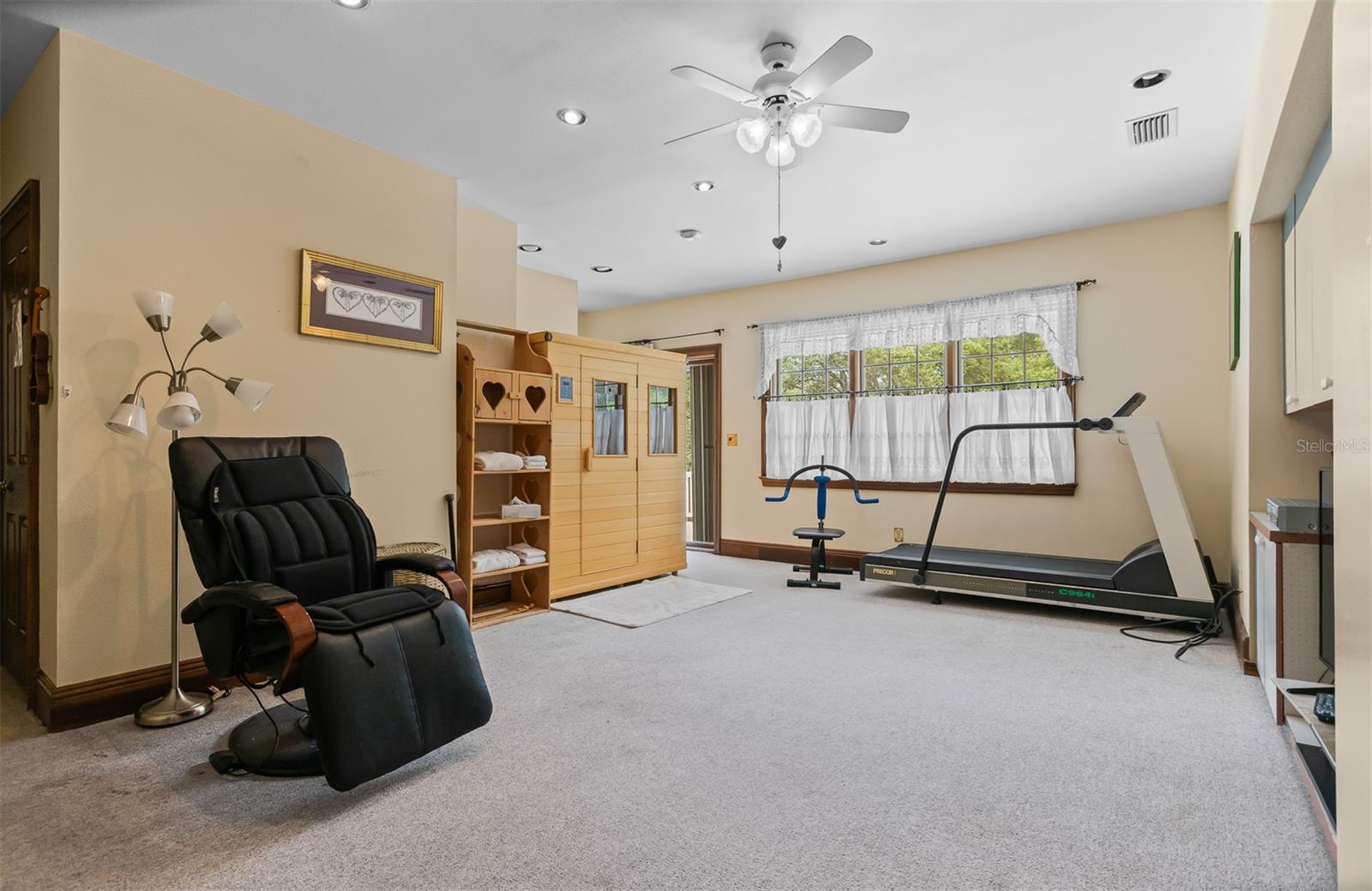 2124 LAURENCE DR, CLEARWATER, FL, 33764