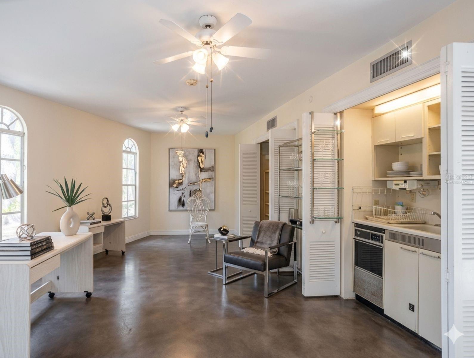 2124 LAURENCE DR, CLEARWATER, FL, 33764