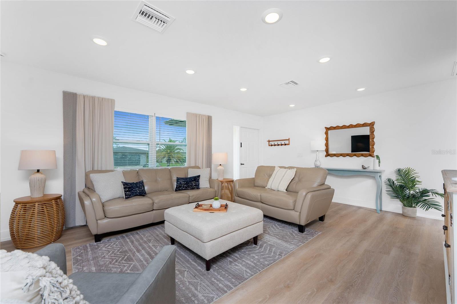 84 ANNAPOLIS LN, ROTONDA WEST, FL, 33947