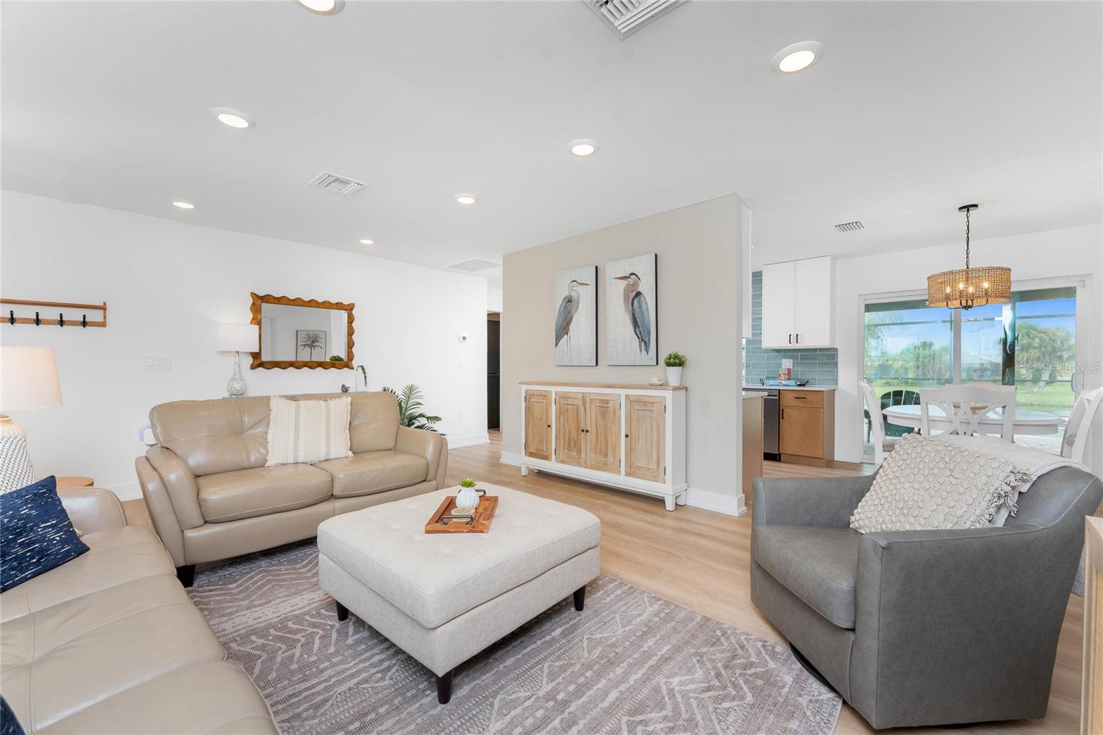 84 ANNAPOLIS LN, ROTONDA WEST, FL, 33947