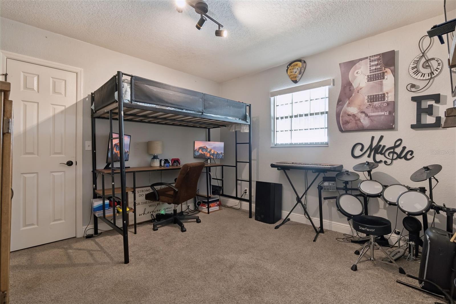 209 E CATAWBA ST, FRUITLAND PARK, FL, 34731