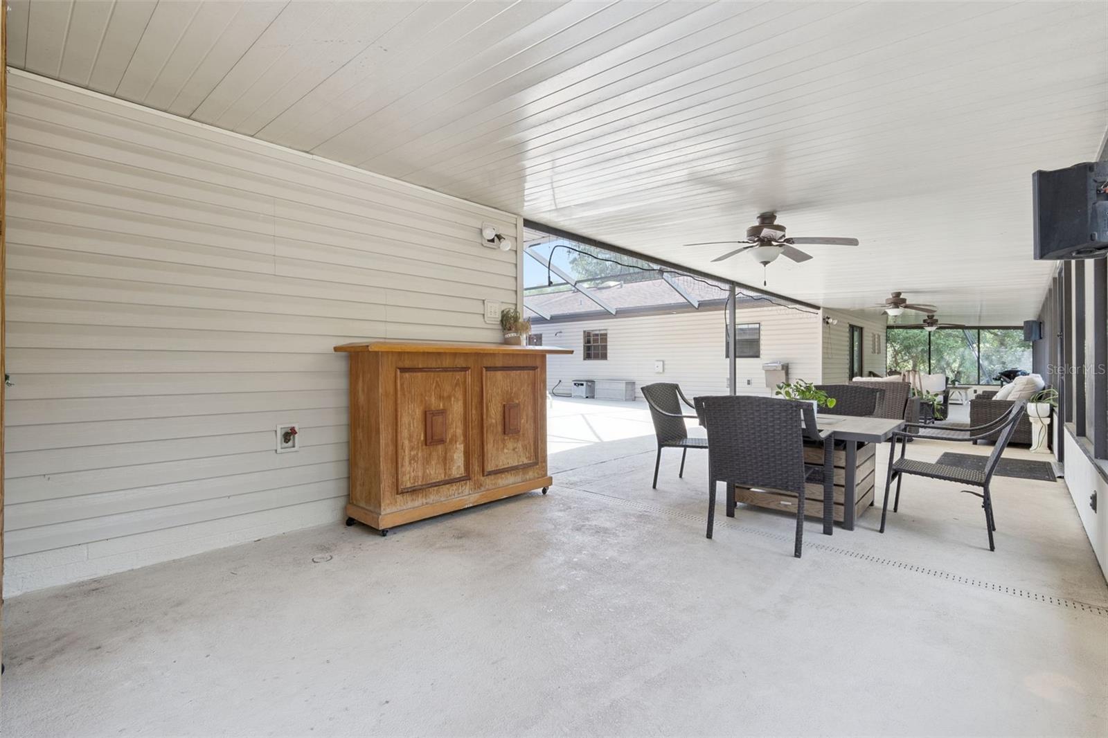 209 E CATAWBA ST, FRUITLAND PARK, FL, 34731