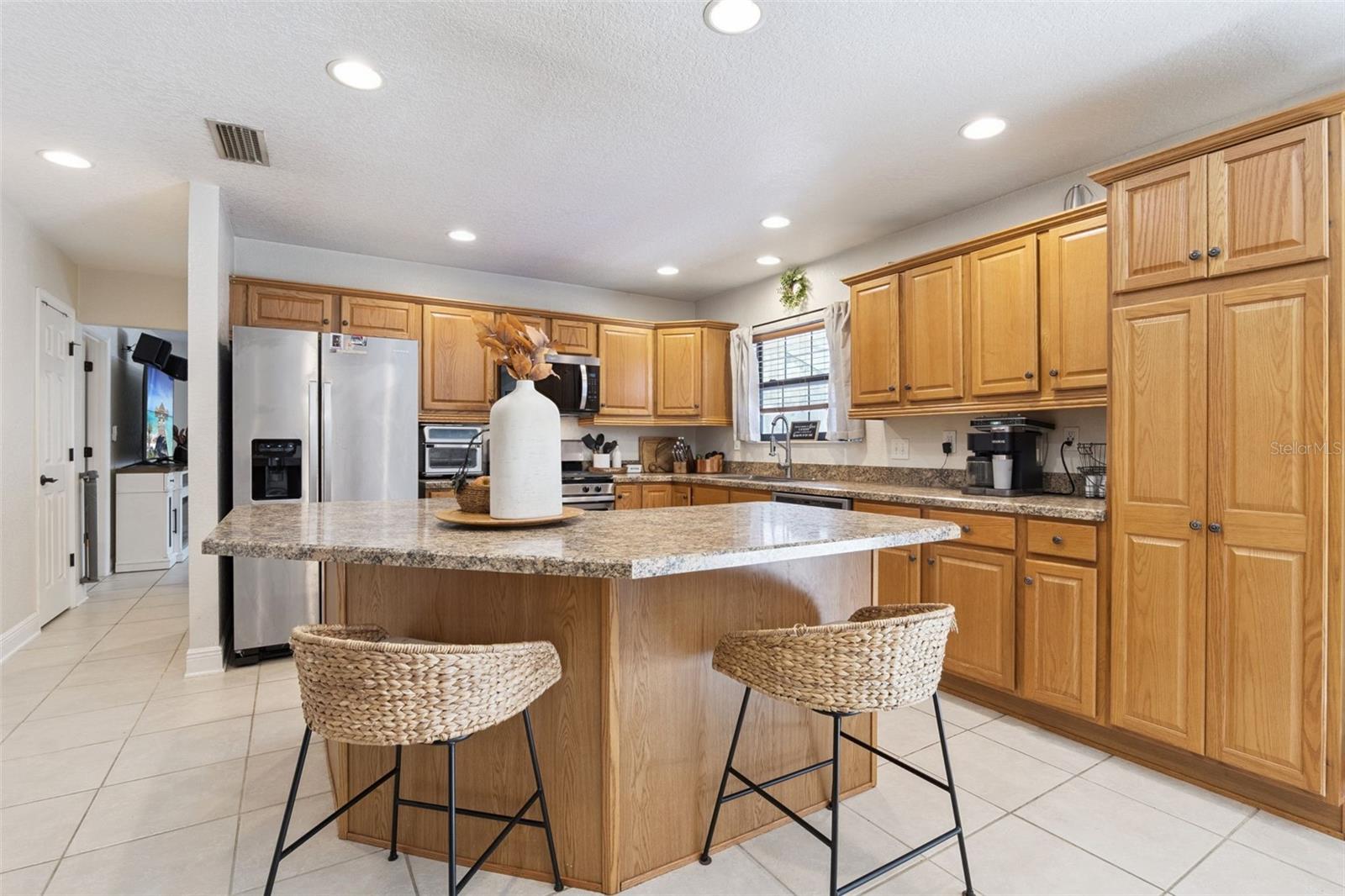 209 E CATAWBA ST, FRUITLAND PARK, FL, 34731