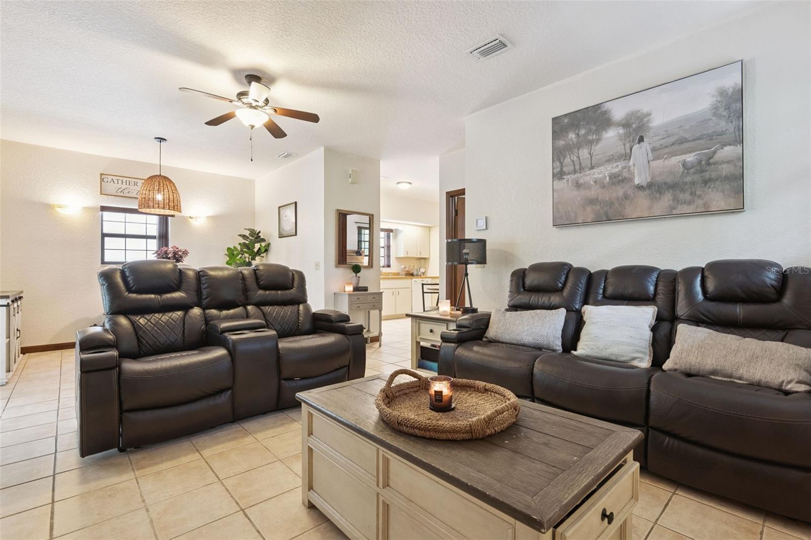 209 E CATAWBA ST, FRUITLAND PARK, FL, 34731