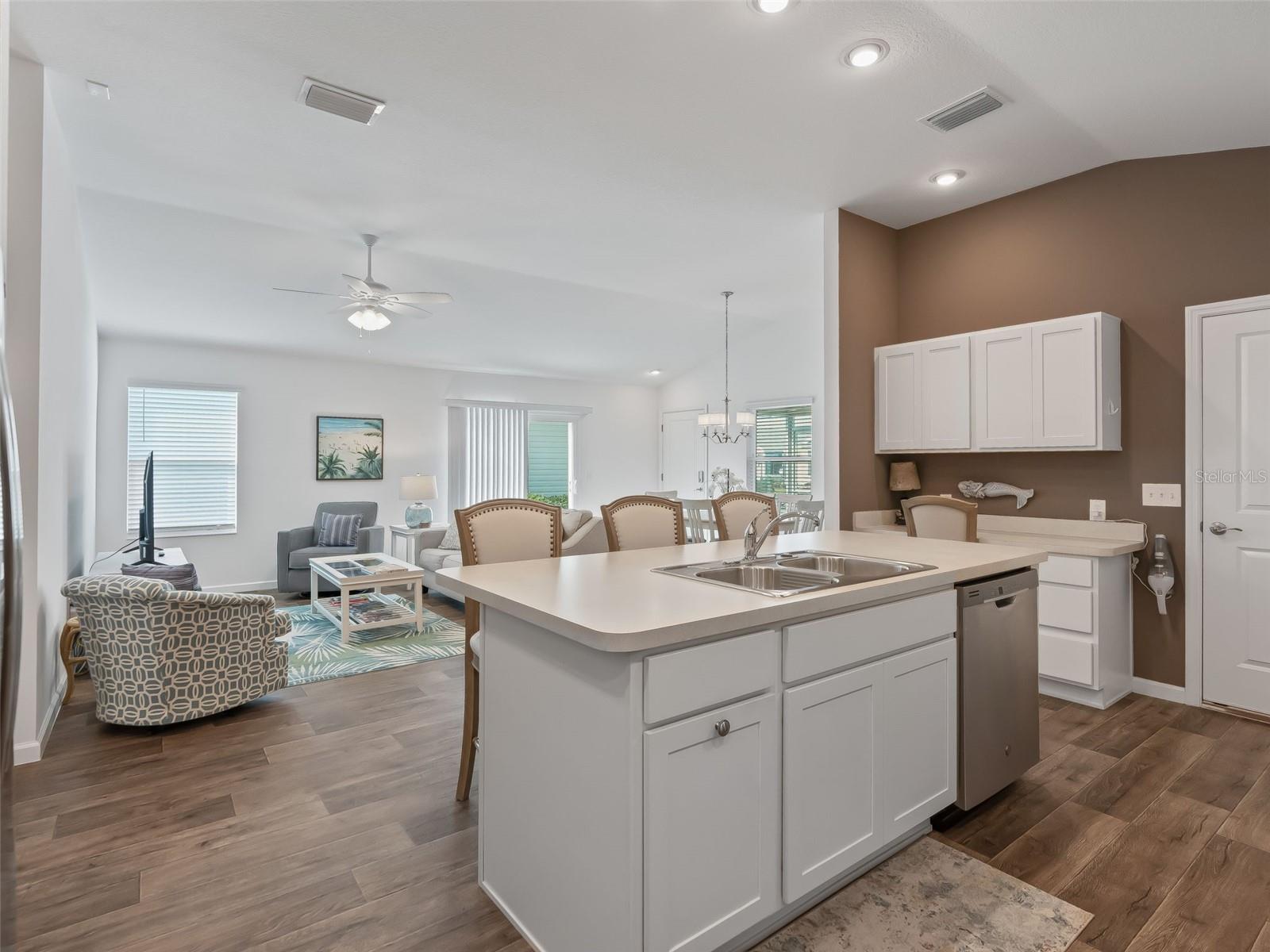 4953 ELLIE LN, THE VILLAGES, FL, 32163
