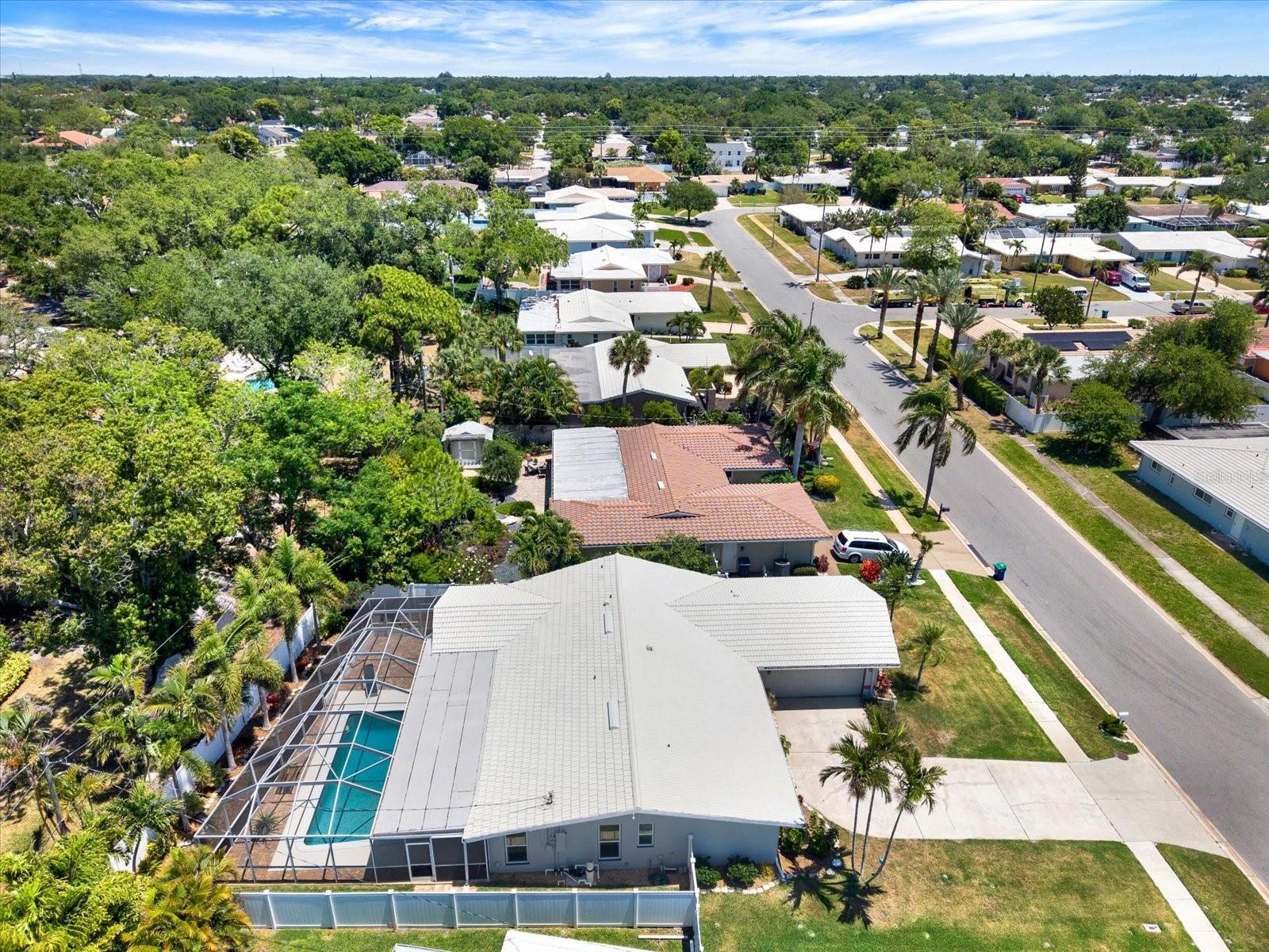 14725 CROWN DR, LARGO, FL, 33774