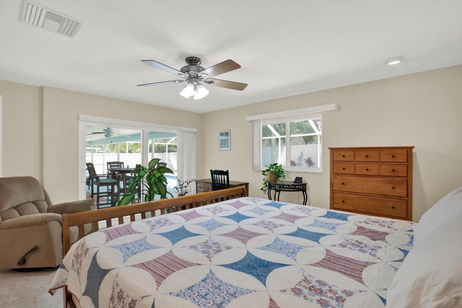 14725 CROWN DR, LARGO, FL, 33774