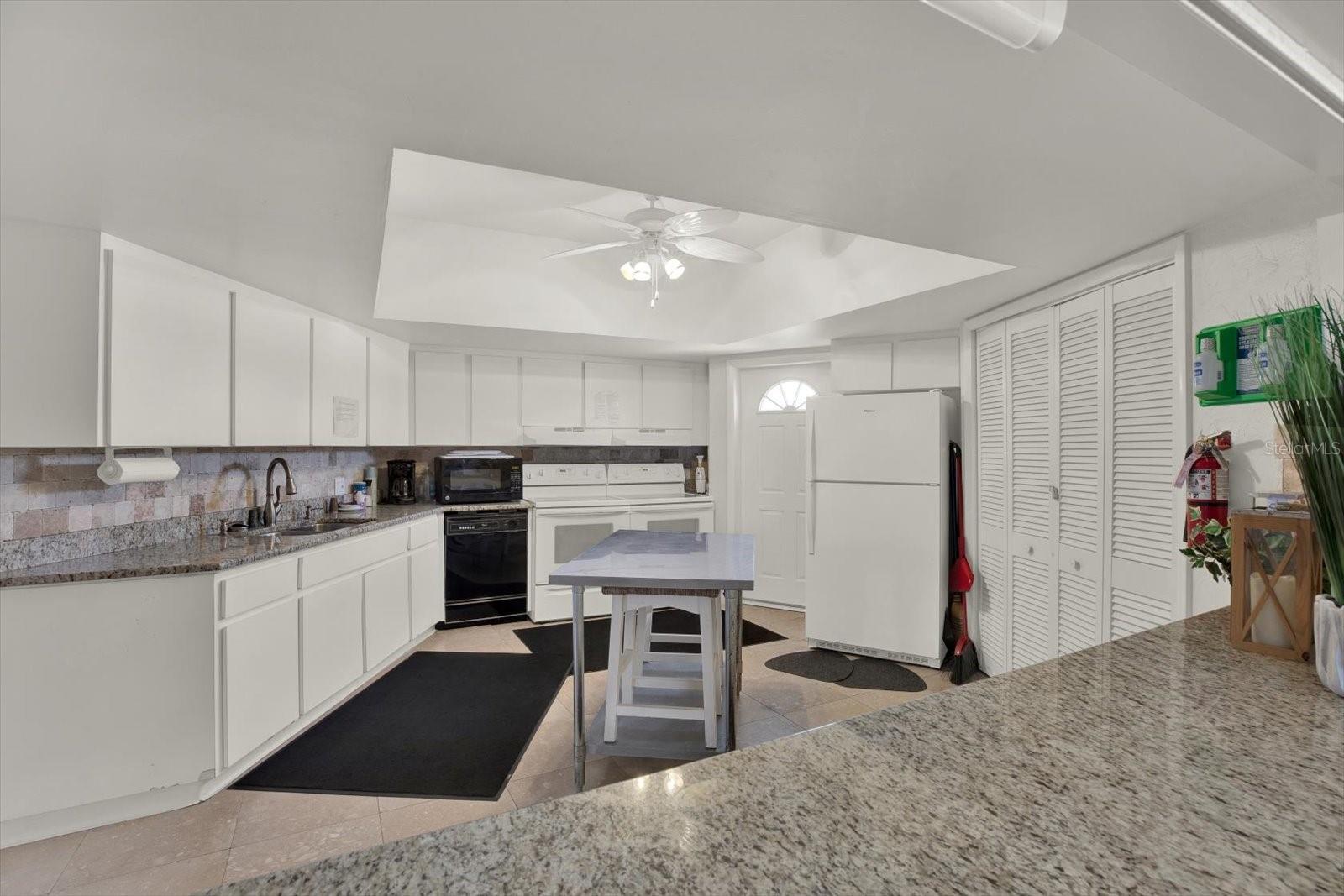 14725 CROWN DR, LARGO, FL, 33774