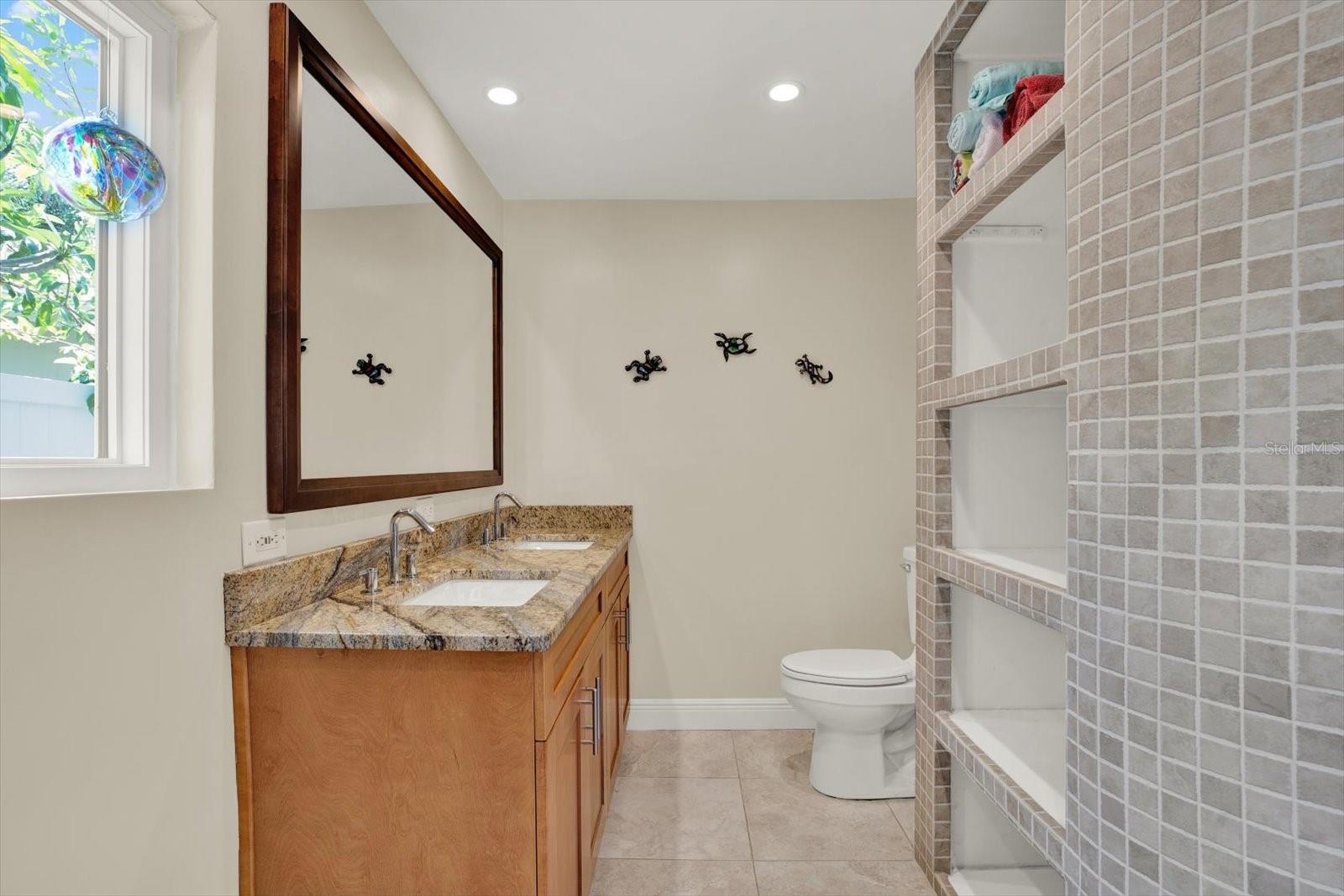 14725 CROWN DR, LARGO, FL, 33774