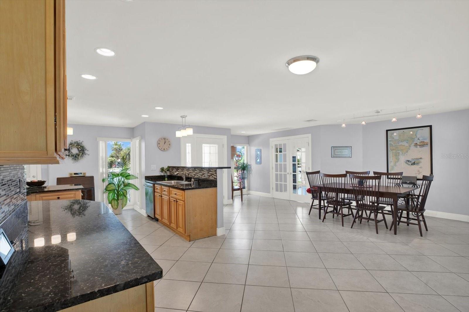 14725 CROWN DR, LARGO, FL, 33774