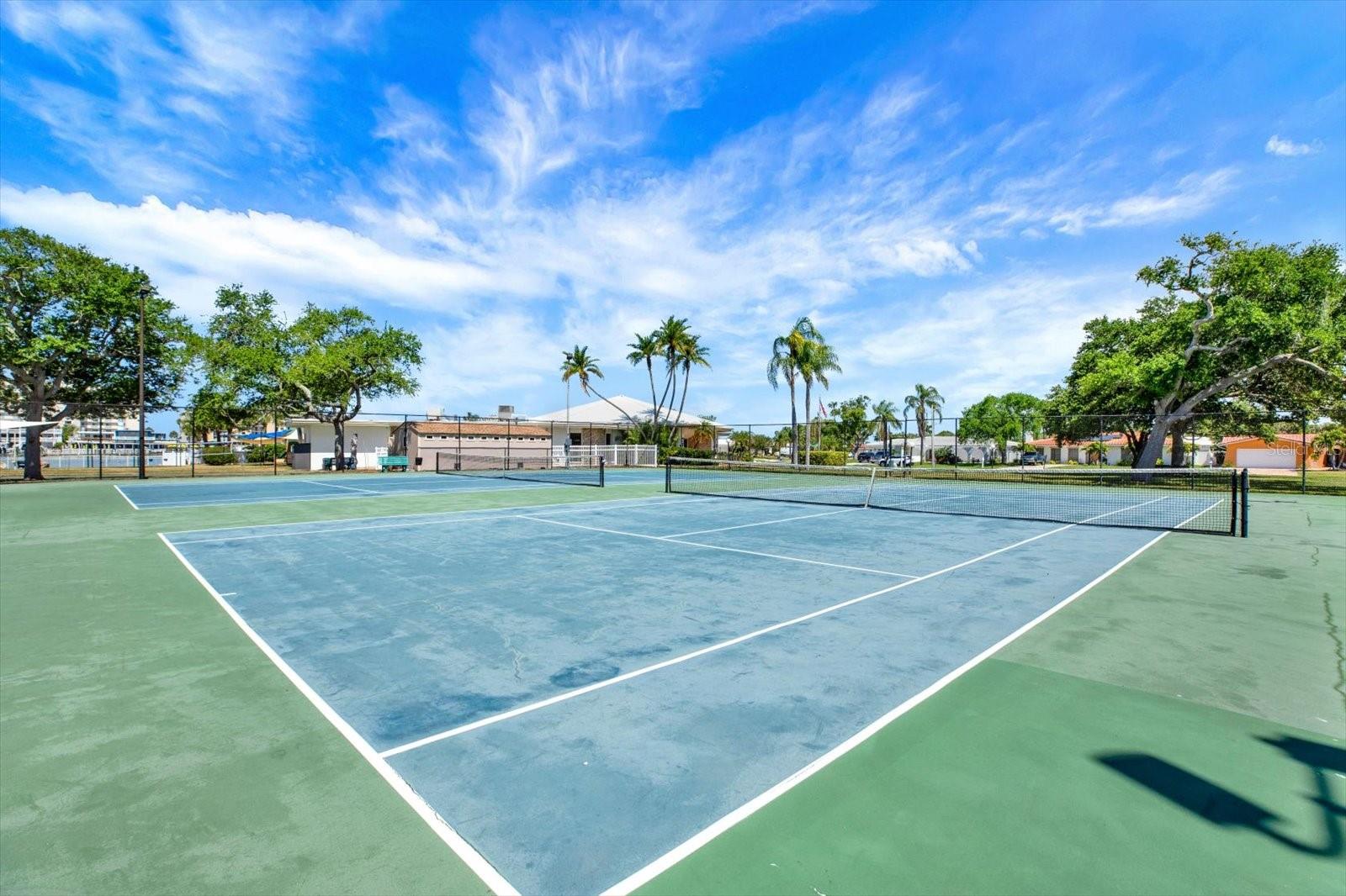 14725 CROWN DR, LARGO, FL, 33774