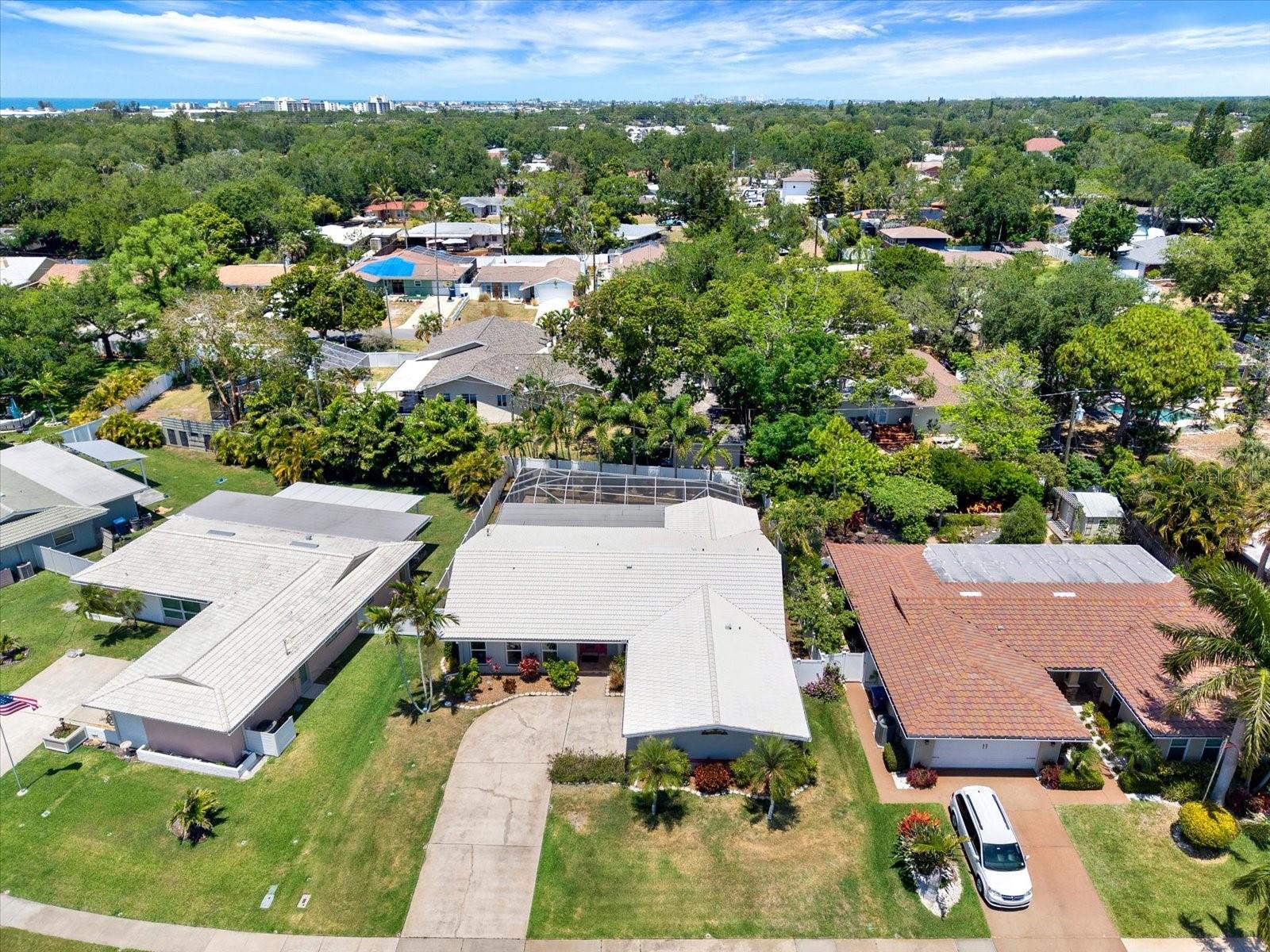 14725 CROWN DR, LARGO, FL, 33774