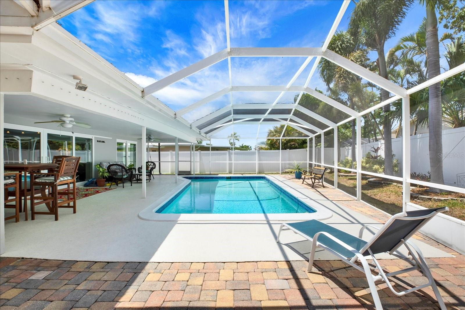 14725 CROWN DR, LARGO, FL, 33774