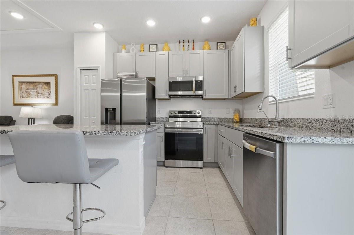 34179 CINDER WAY, WESLEY CHAPEL, FL, 33545