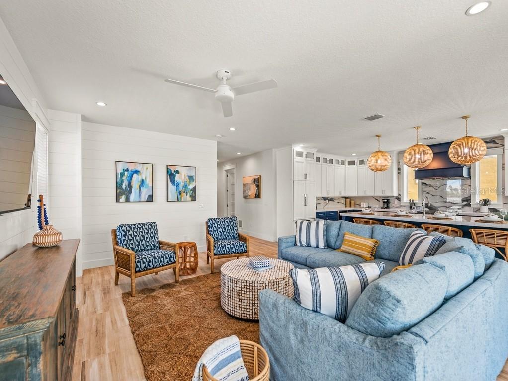 204 COOLIDGE DR, SARASOTA, FL, 34236