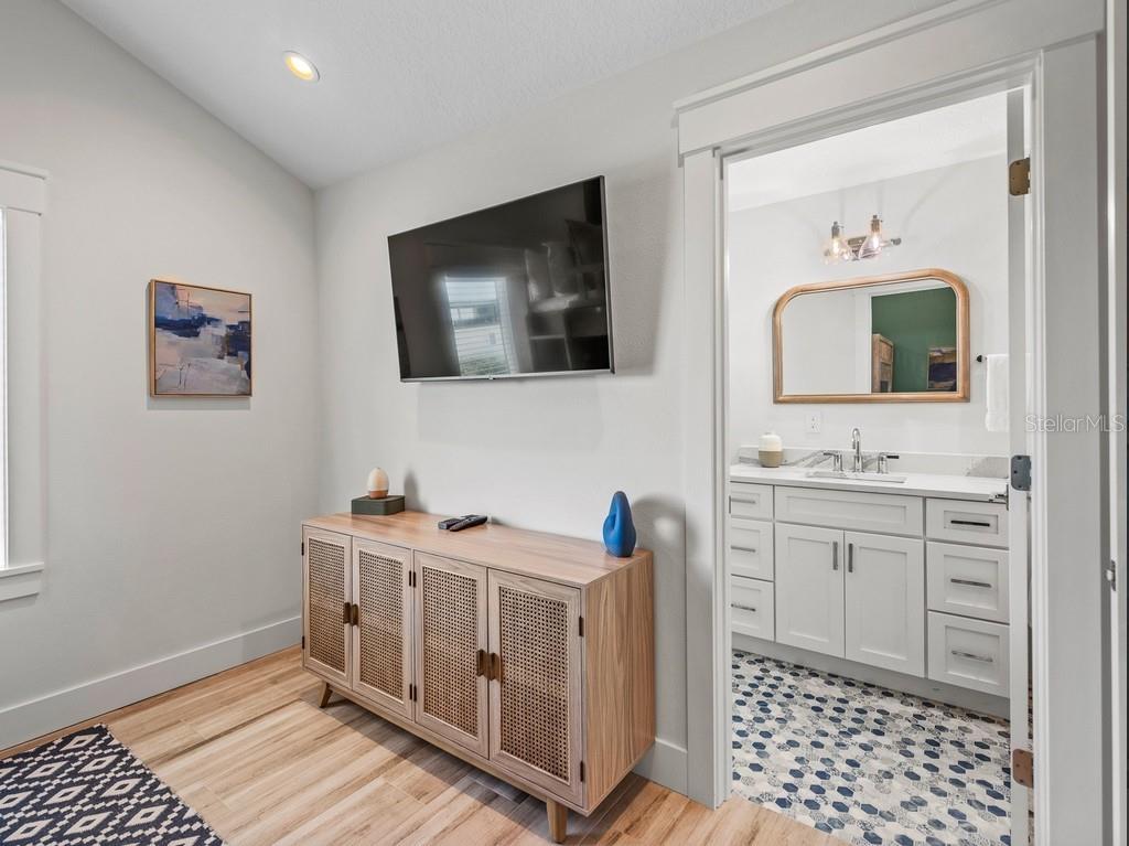 204 COOLIDGE DR, SARASOTA, FL, 34236