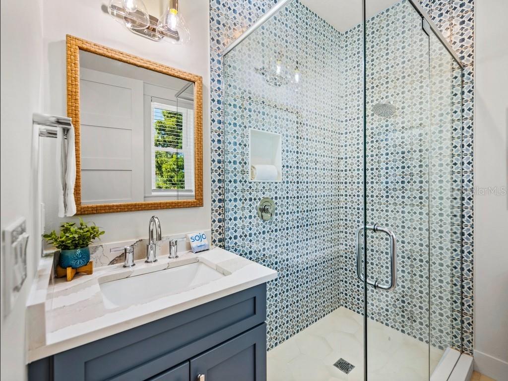 204 COOLIDGE DR, SARASOTA, FL, 34236
