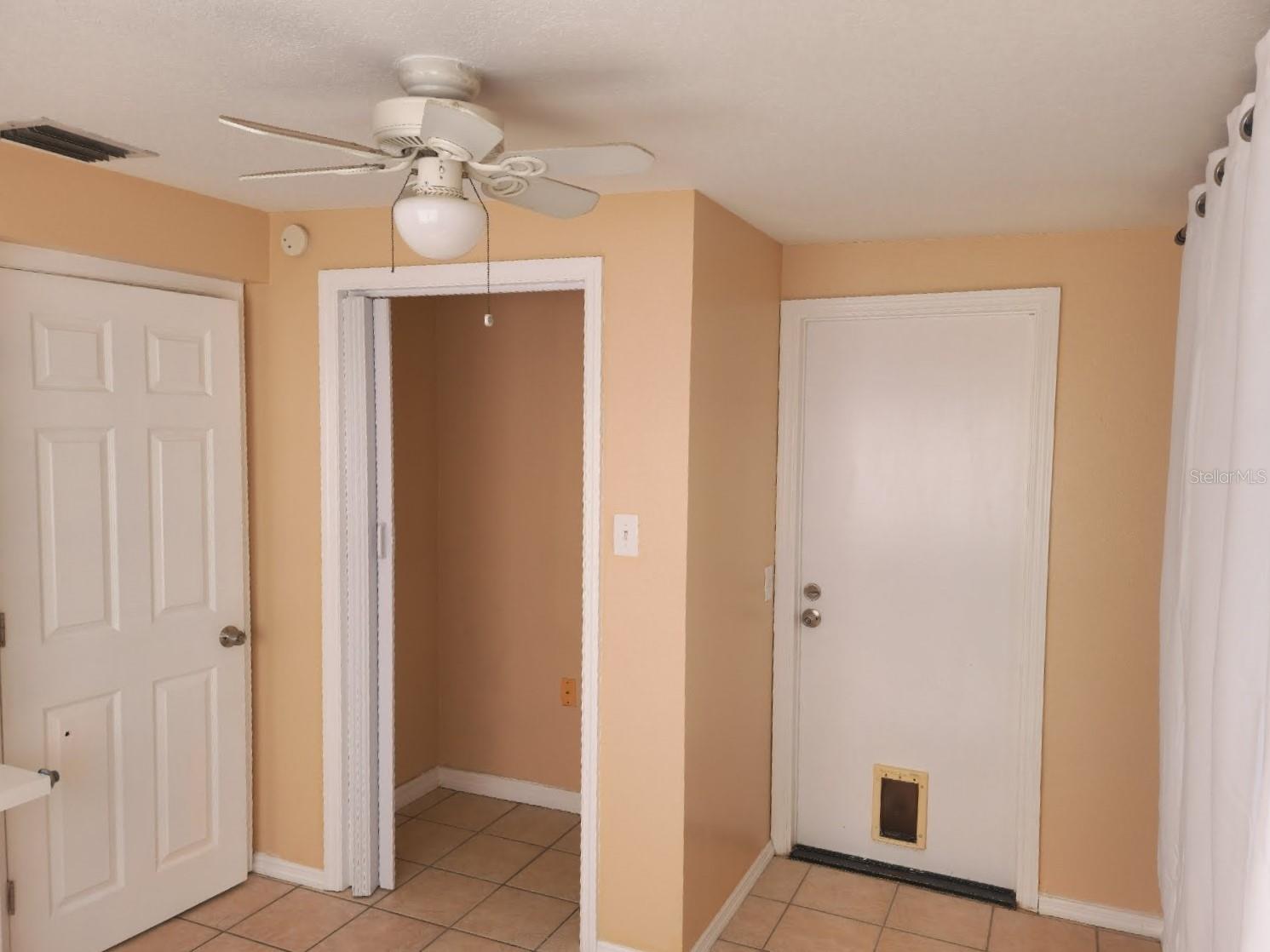 1024 SOLAR DR, HOLIDAY, FL, 34691