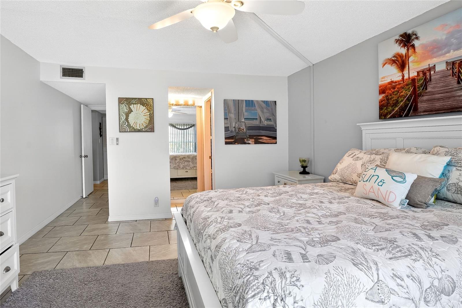 333 LAKE HOWARD DR NW #203C, WINTER HAVEN, FL, 33880