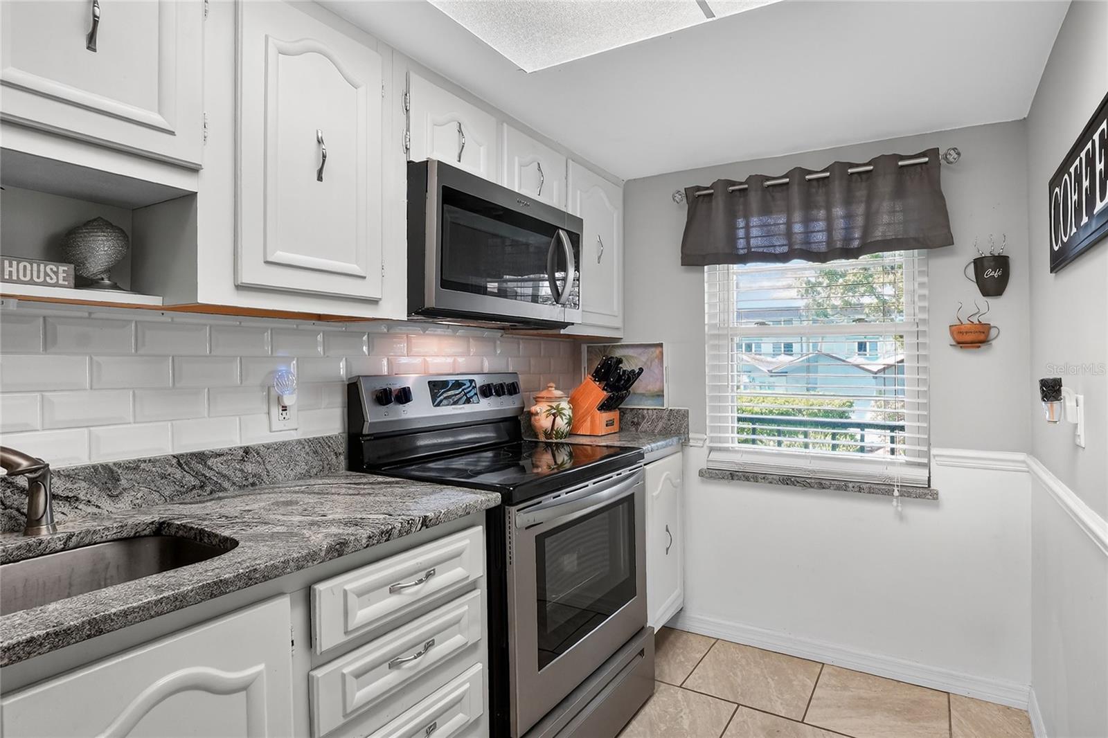 333 LAKE HOWARD DR NW #203C, WINTER HAVEN, FL, 33880