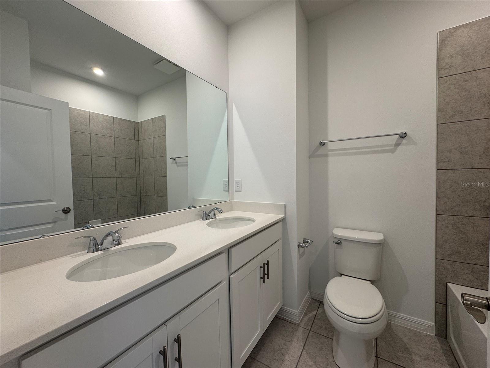433 BELMOND DR, DEBARY, FL, 32713