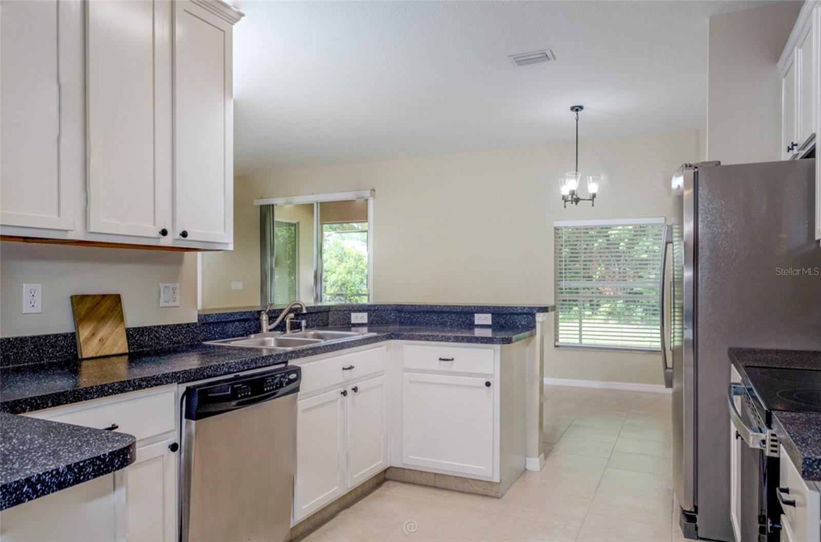 4 WHITE HURST LN, PALM COAST, FL, 32164
