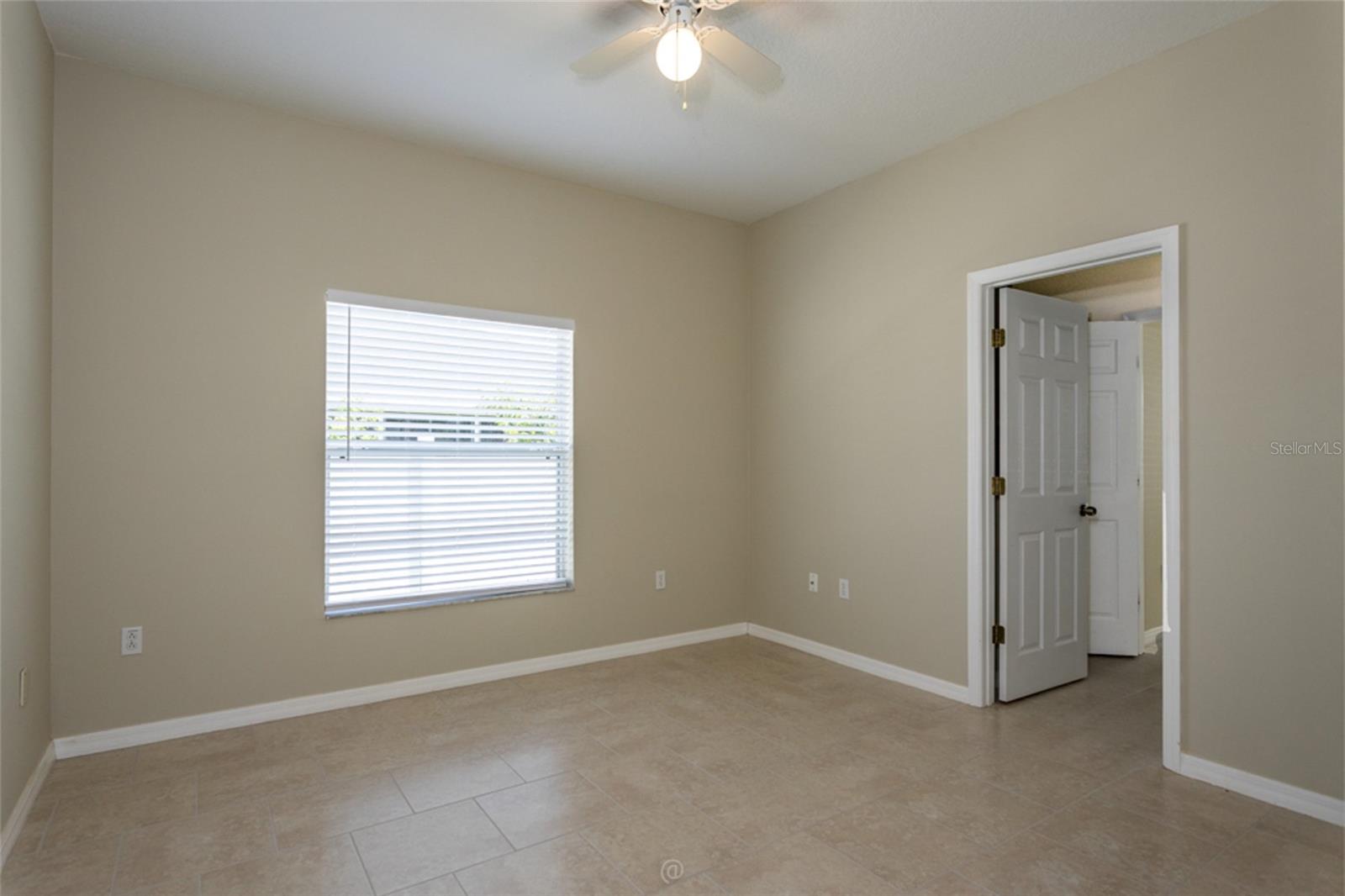 4 WHITE HURST LN, PALM COAST, FL, 32164