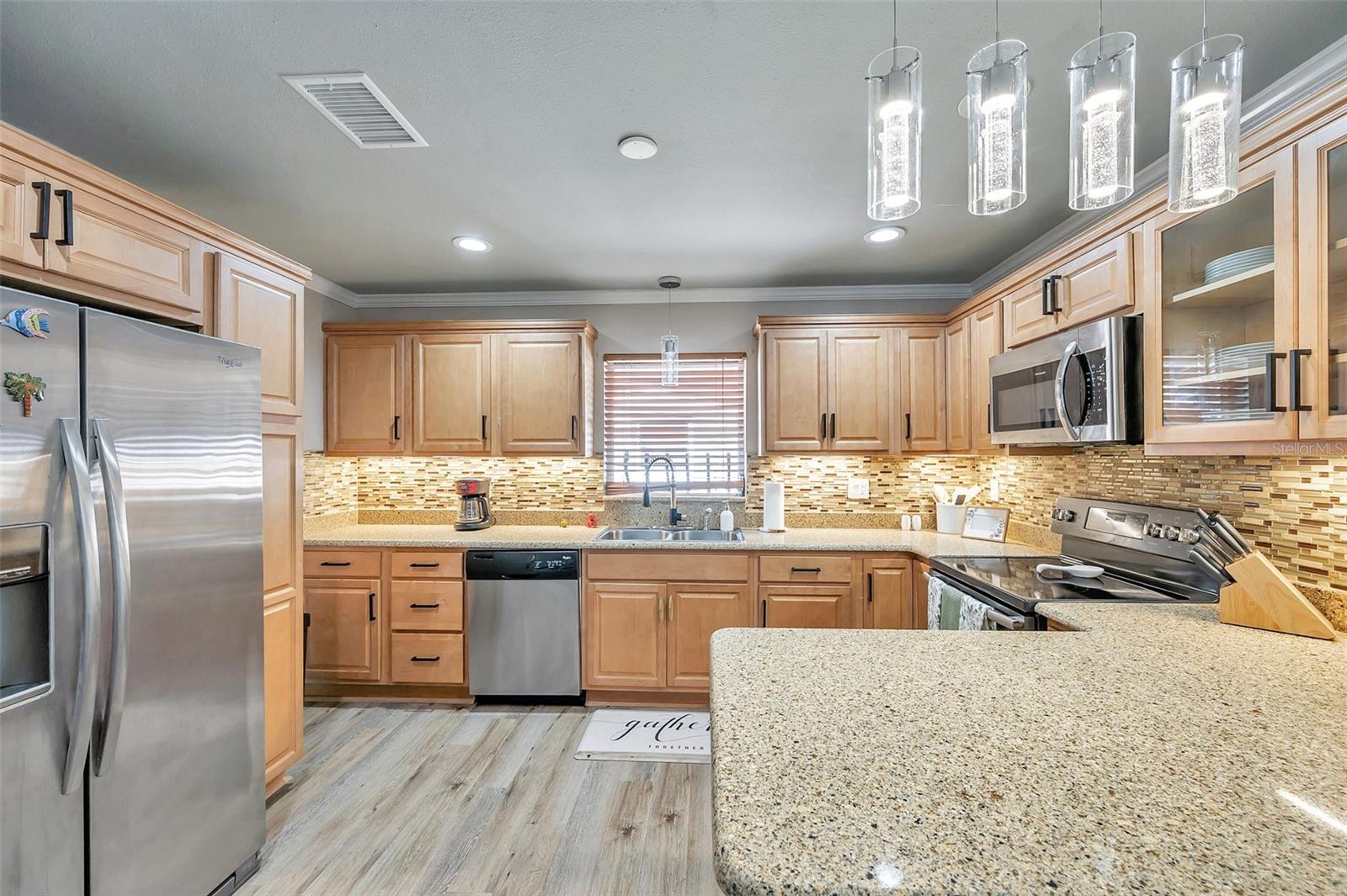 717 CAROLINA AVE, TARPON SPRINGS, FL, 34689