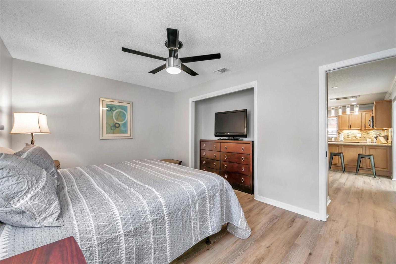 717 CAROLINA AVE, TARPON SPRINGS, FL, 34689