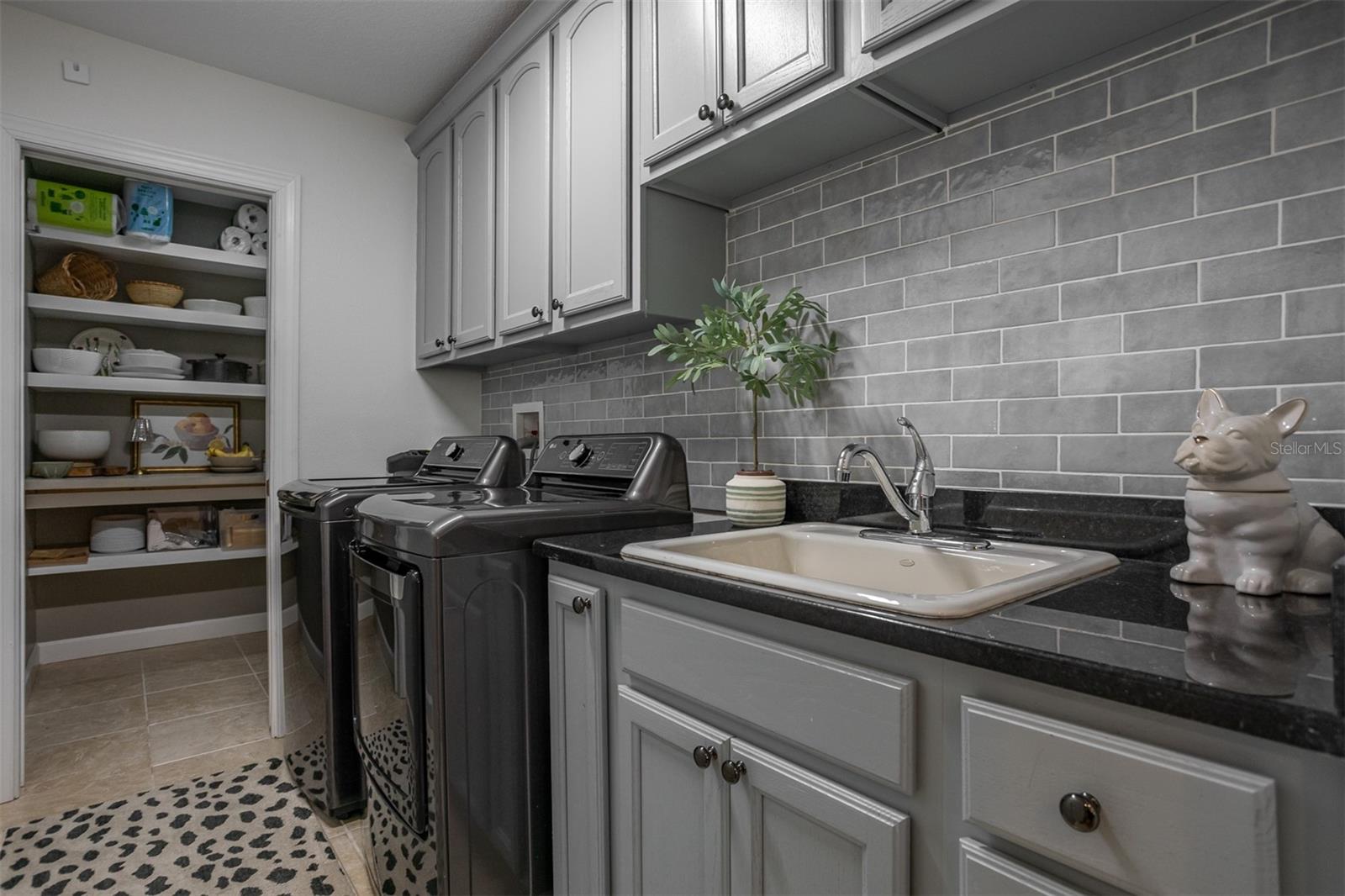 4110 W MULLEN AVE, TAMPA, FL, 33609