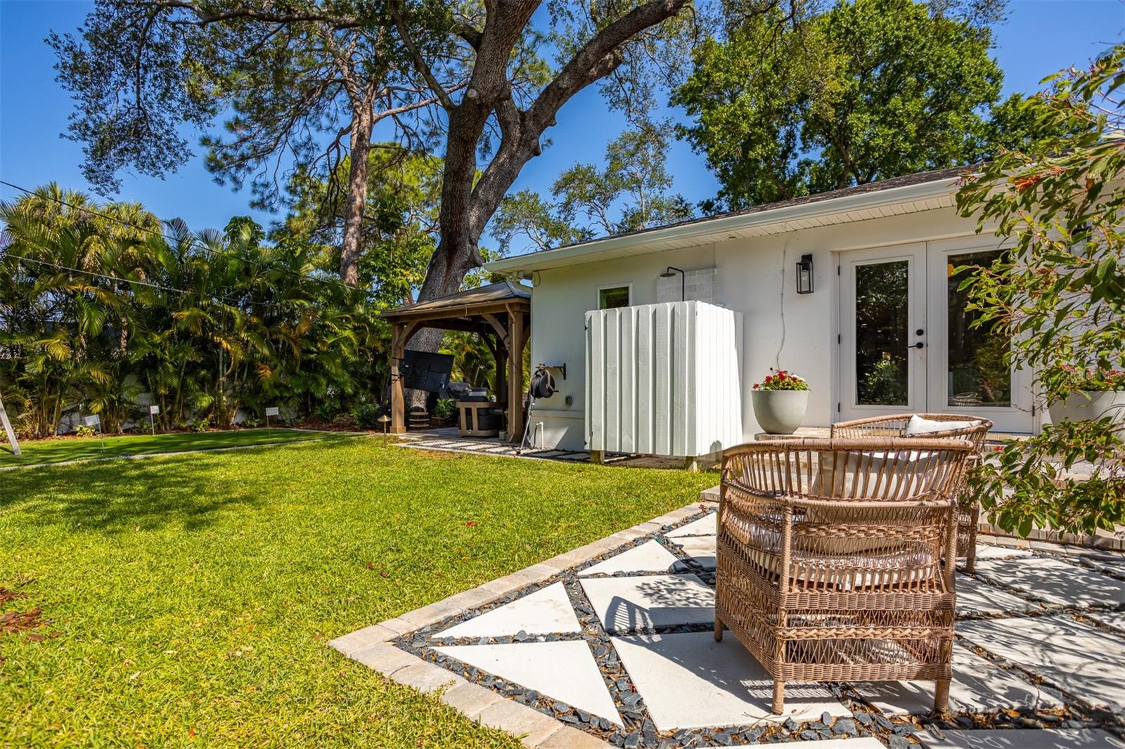 4110 W MULLEN AVE, TAMPA, FL, 33609