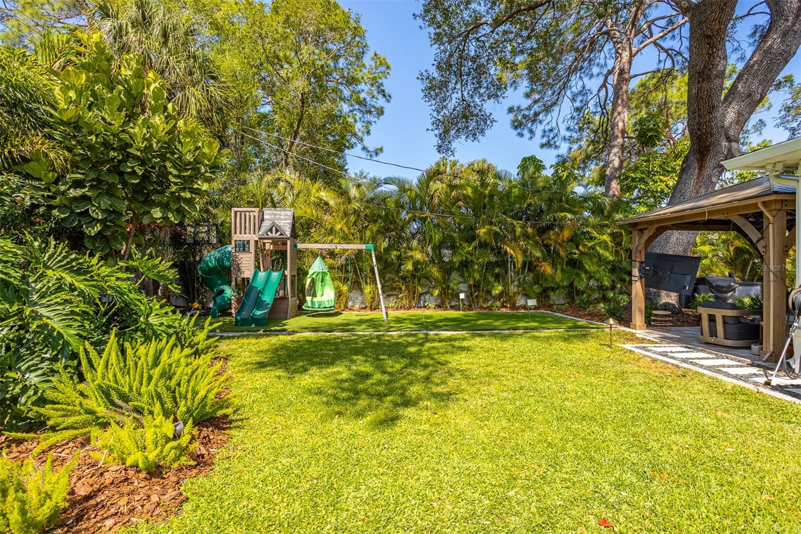 4110 W MULLEN AVE, TAMPA, FL, 33609