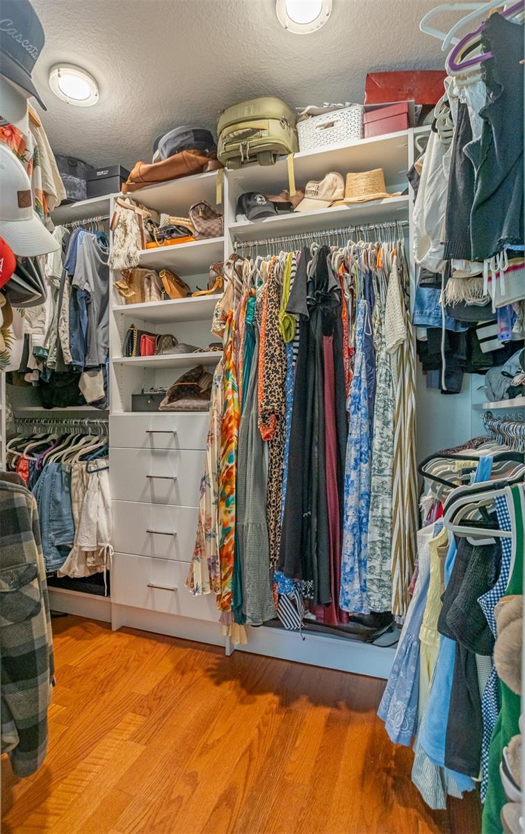 4110 W MULLEN AVE, TAMPA, FL, 33609