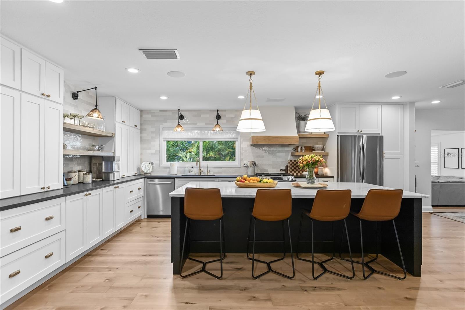 4110 W MULLEN AVE, TAMPA, FL, 33609