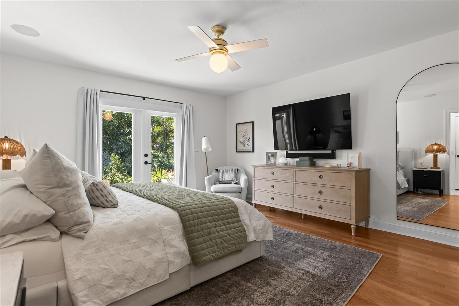 4110 W MULLEN AVE, TAMPA, FL, 33609