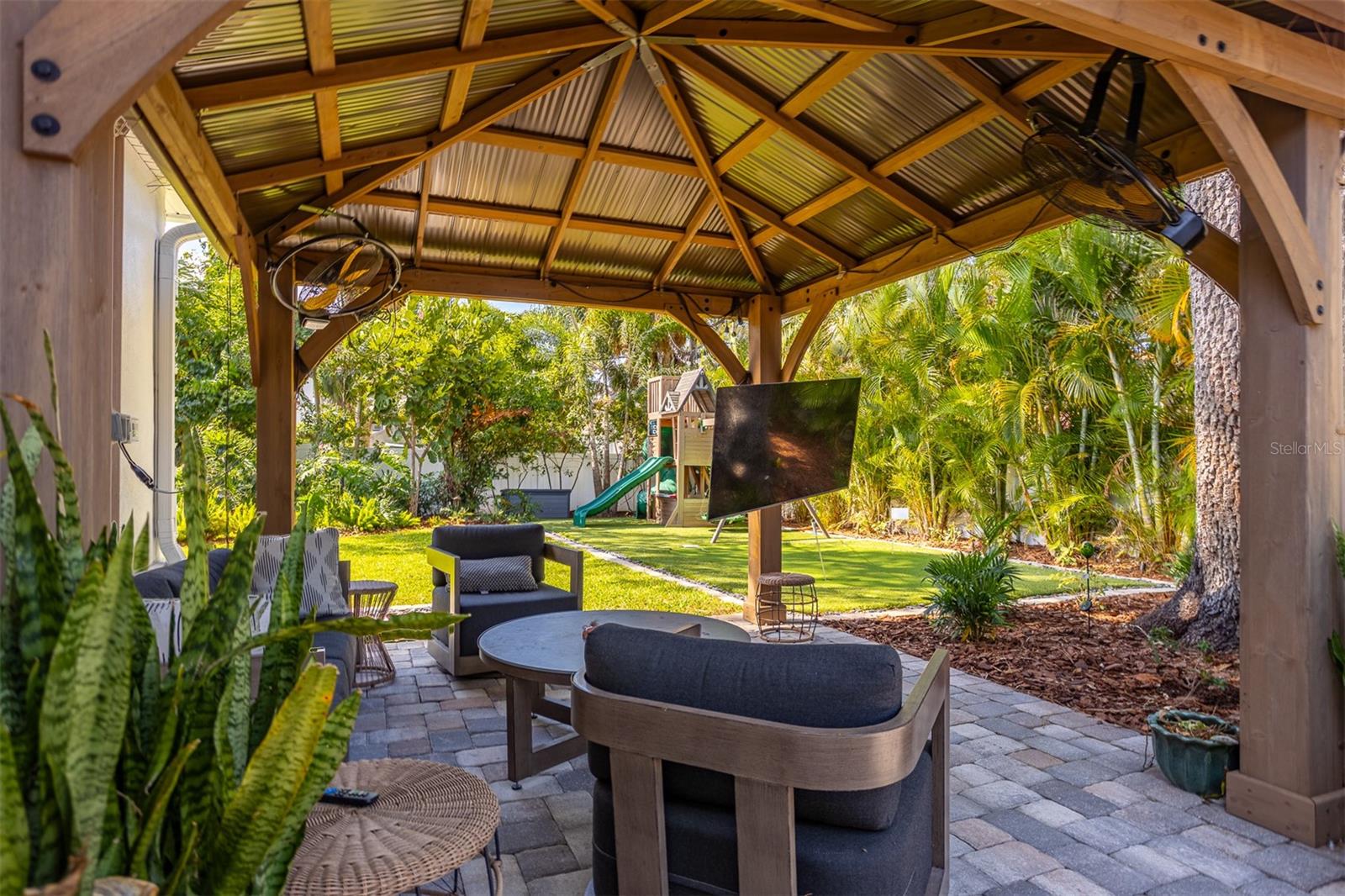 4110 W MULLEN AVE, TAMPA, FL, 33609