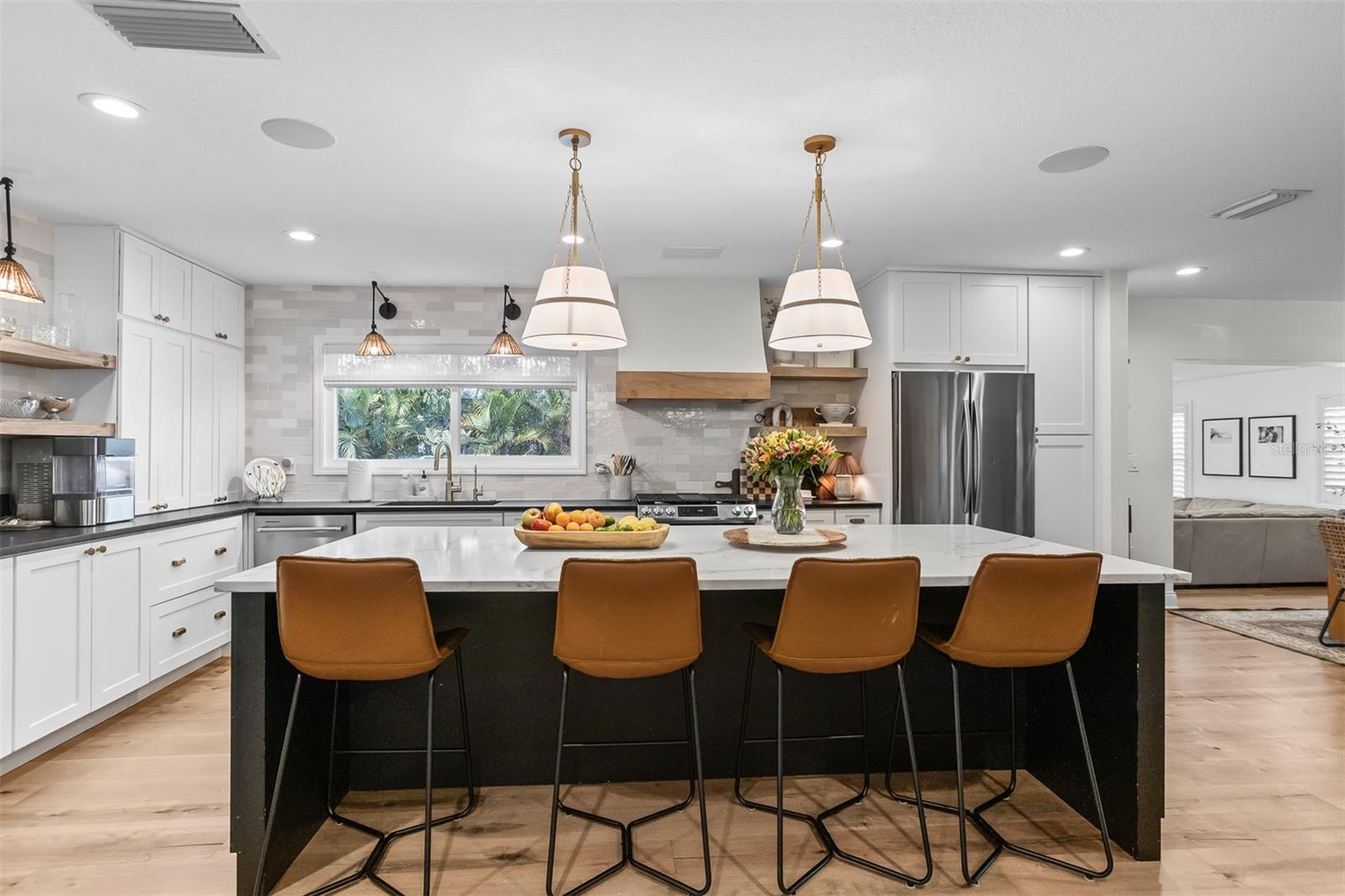4110 W MULLEN AVE, TAMPA, FL, 33609