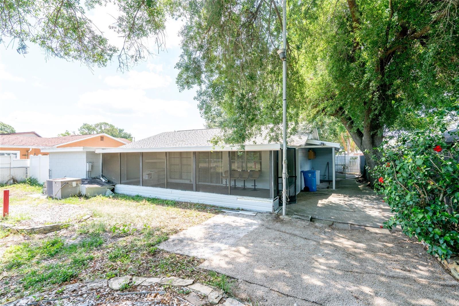 7003 FOUNTAIN AVE, TAMPA, FL, 33634
