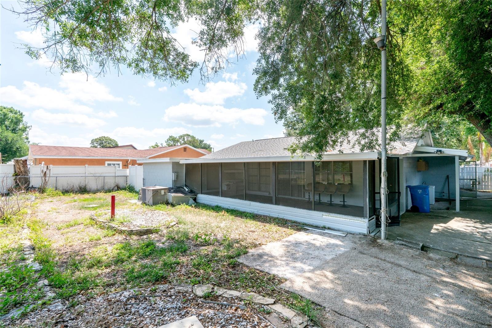 7003 FOUNTAIN AVE, TAMPA, FL, 33634