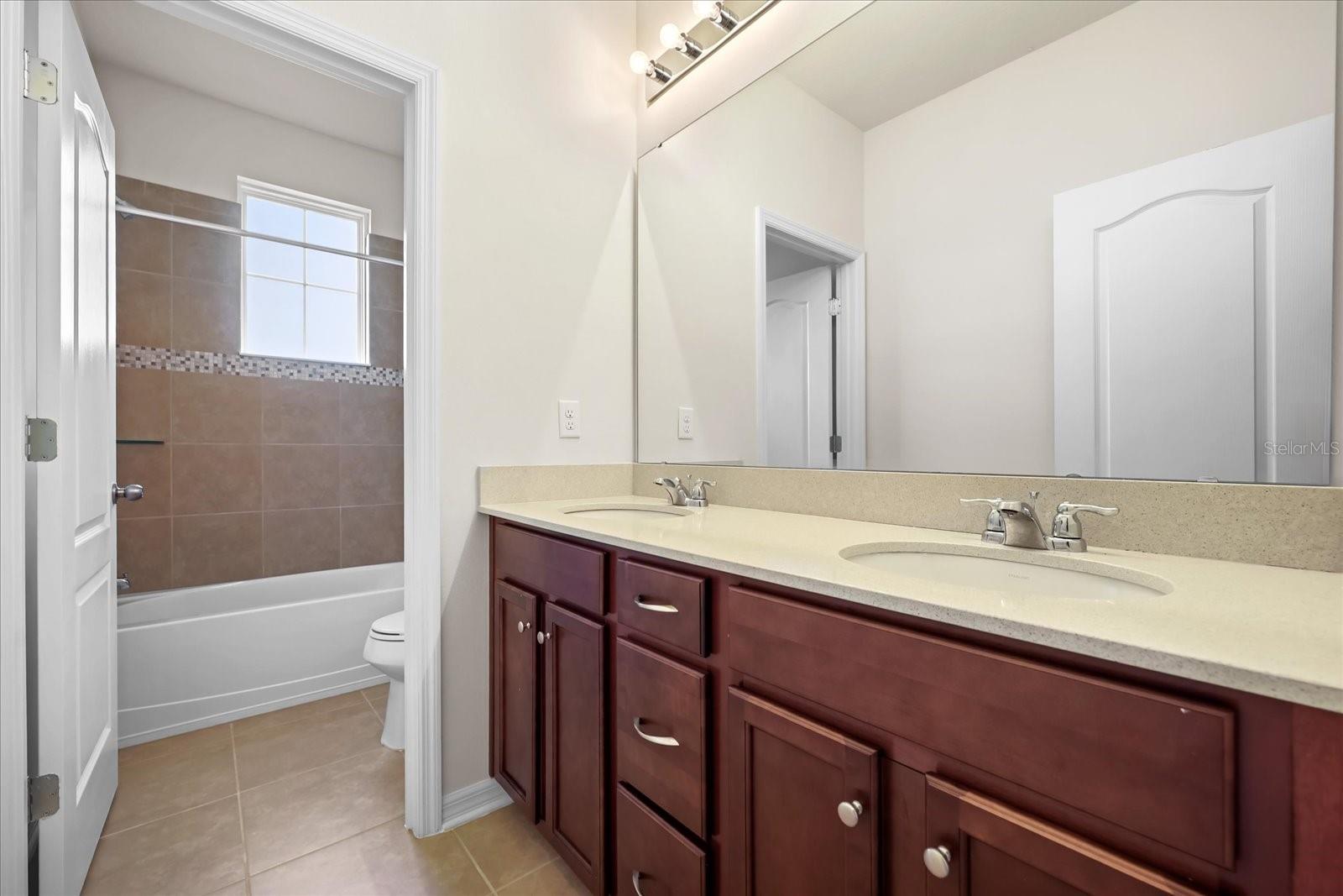 1455 SOURWOOD DR, OCOEE, FL, 34761