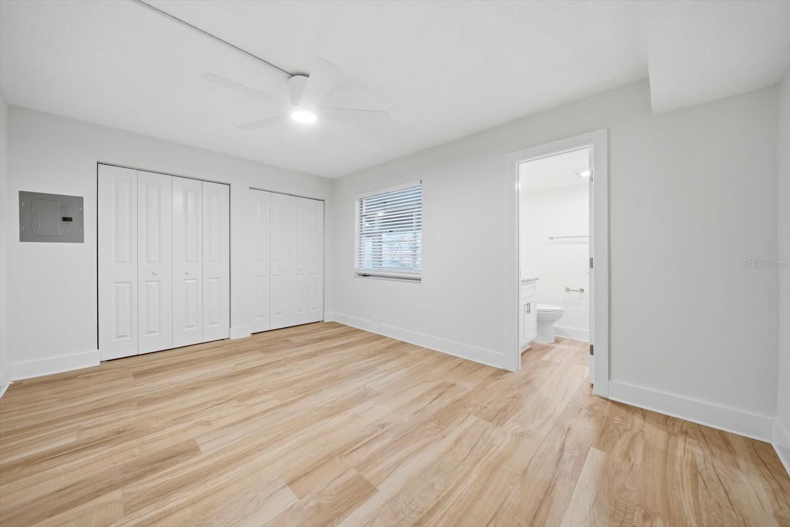 1868 SHORE #104, SOUTH PASADENA, FL, 33707