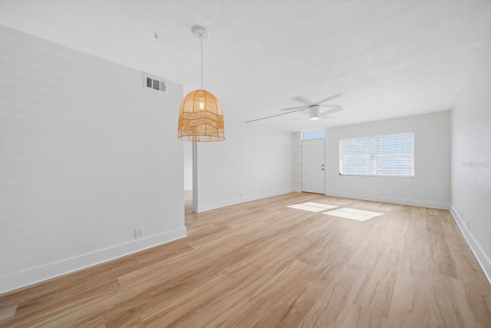 1868 SHORE #104, SOUTH PASADENA, FL, 33707
