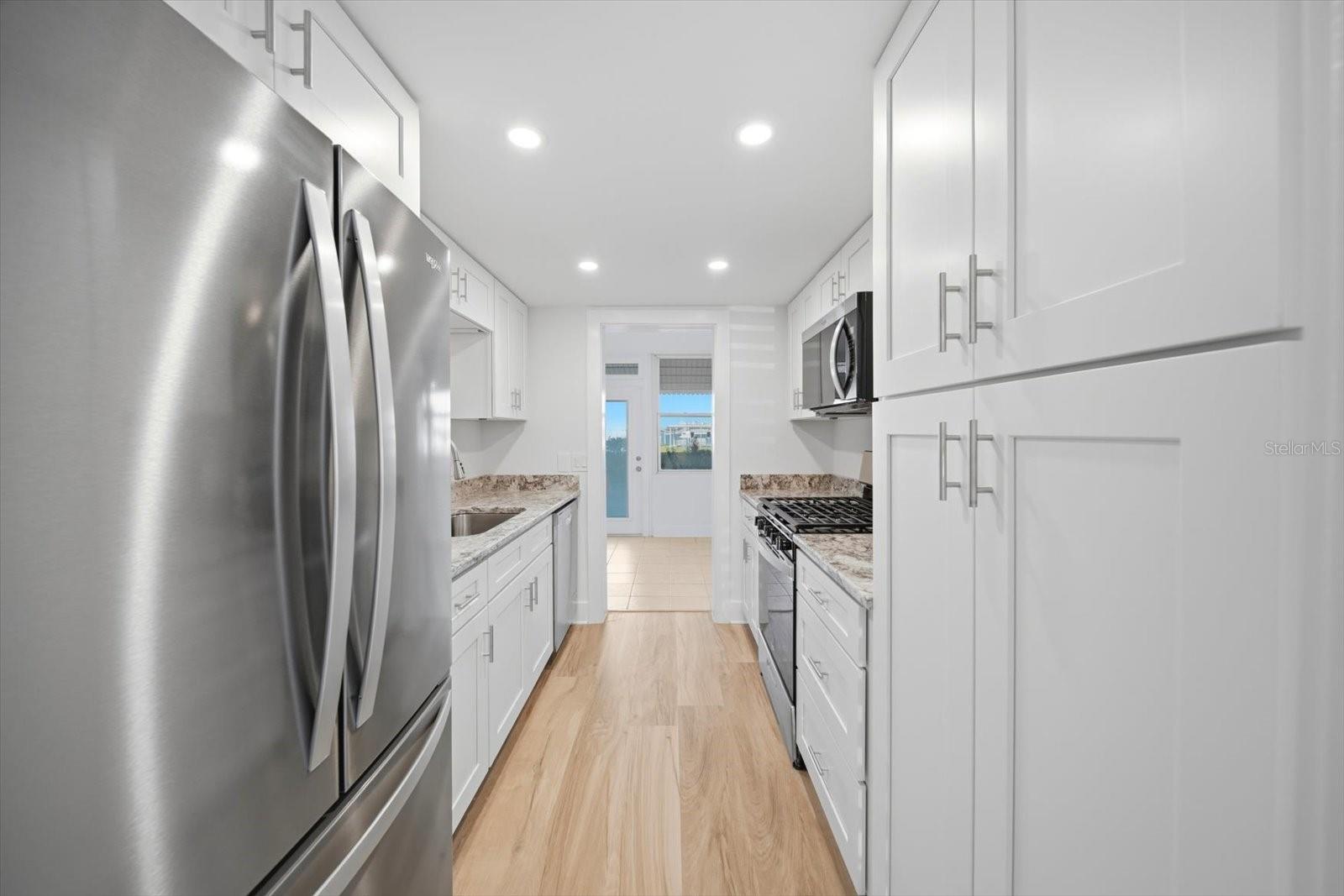 1868 SHORE #104, SOUTH PASADENA, FL, 33707