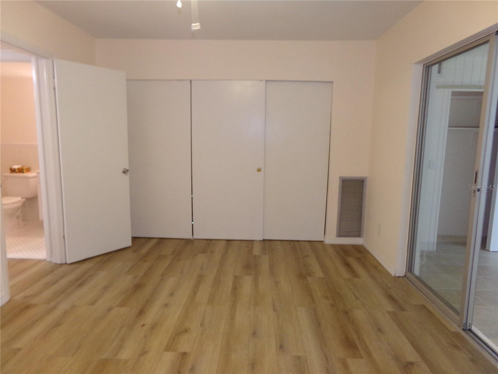 2042 AUSTRALIA WAY W #18, CLEARWATER, FL, 33763