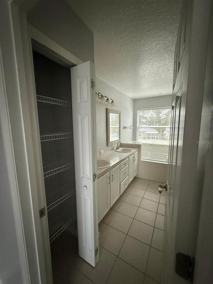 14116 ENTRADA DR, ORLANDO, FL, 32837