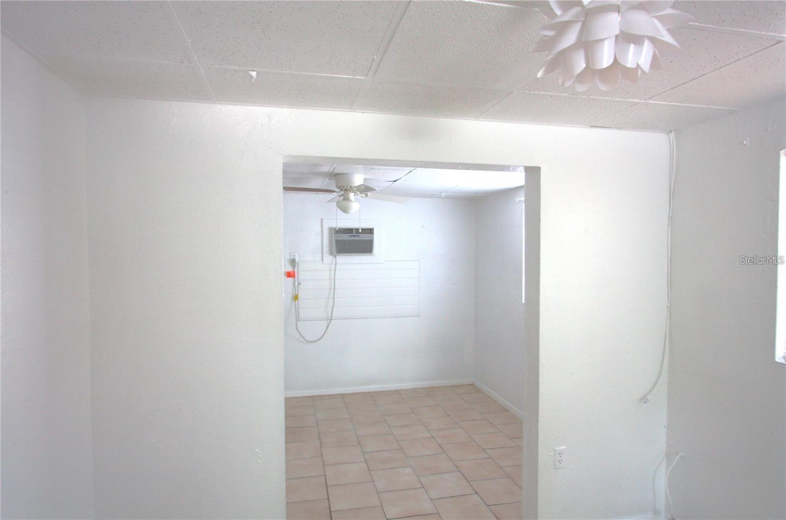 615 SHORE RD #4, NOKOMIS, FL, 34275