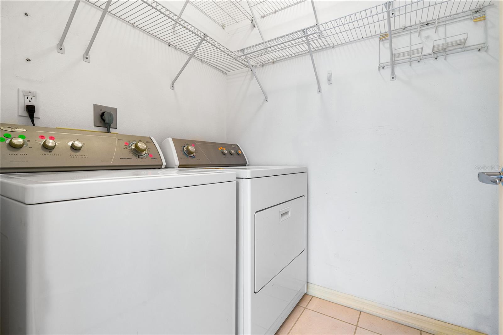 1800 BENJAMIN FRANKLIN DR #A905, SARASOTA, FL, 34236