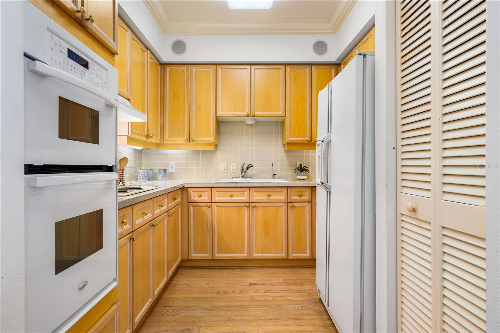 1800 BENJAMIN FRANKLIN DR #A905, SARASOTA, FL, 34236